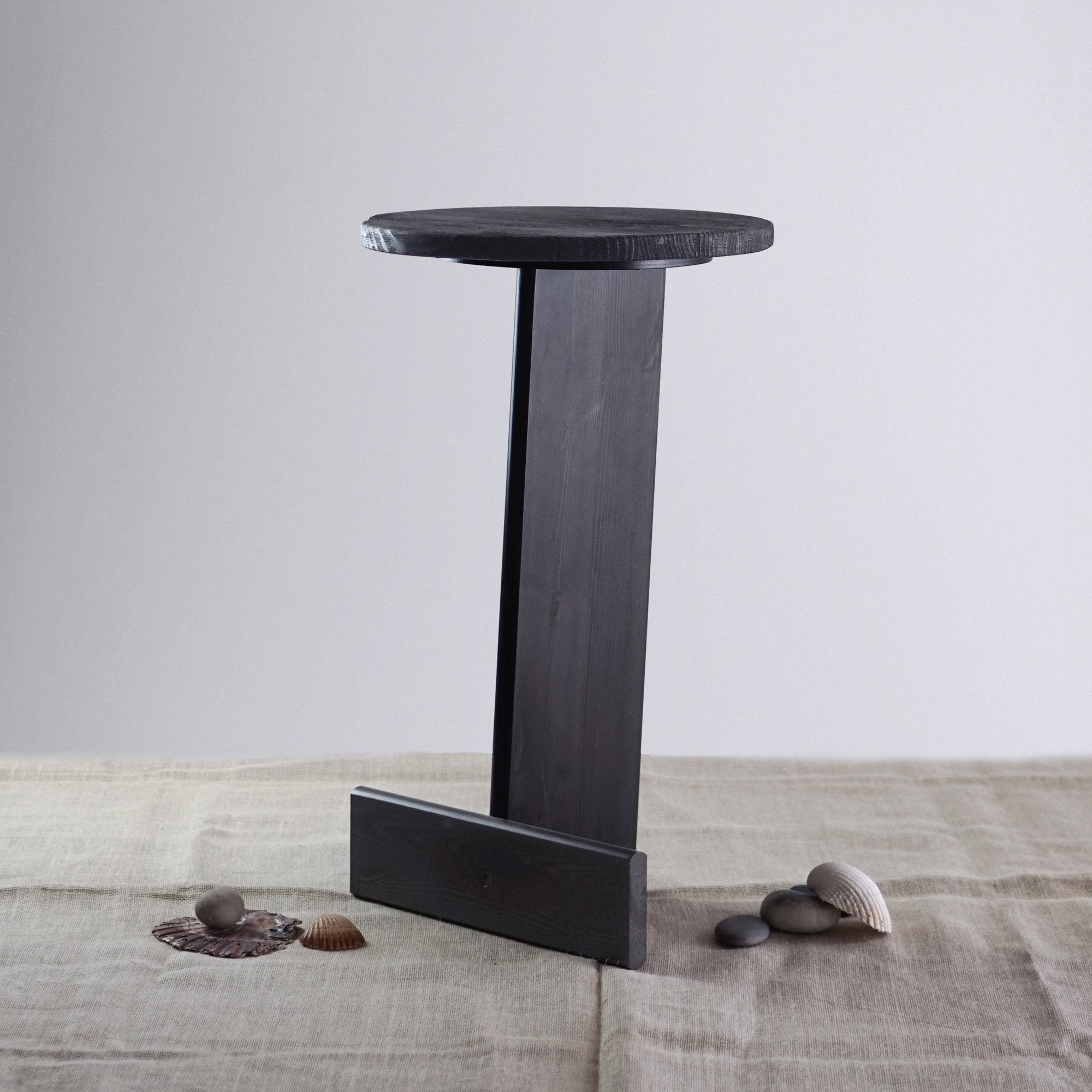 667c366beca1a07b1527c11c_0723-pfeifer-ottysidetable-03_1761151434264.jpg