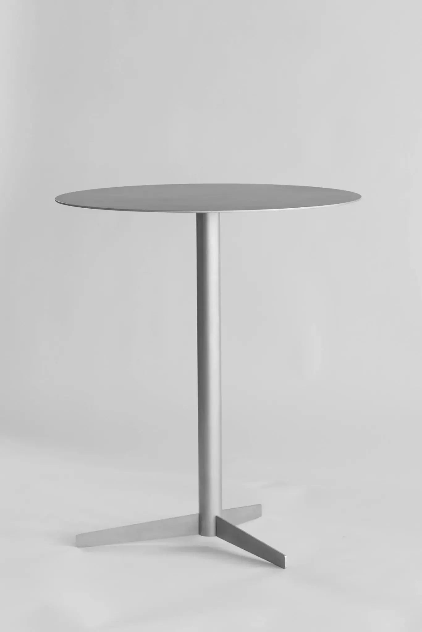 Isla Table x Paul Delrez - 1
