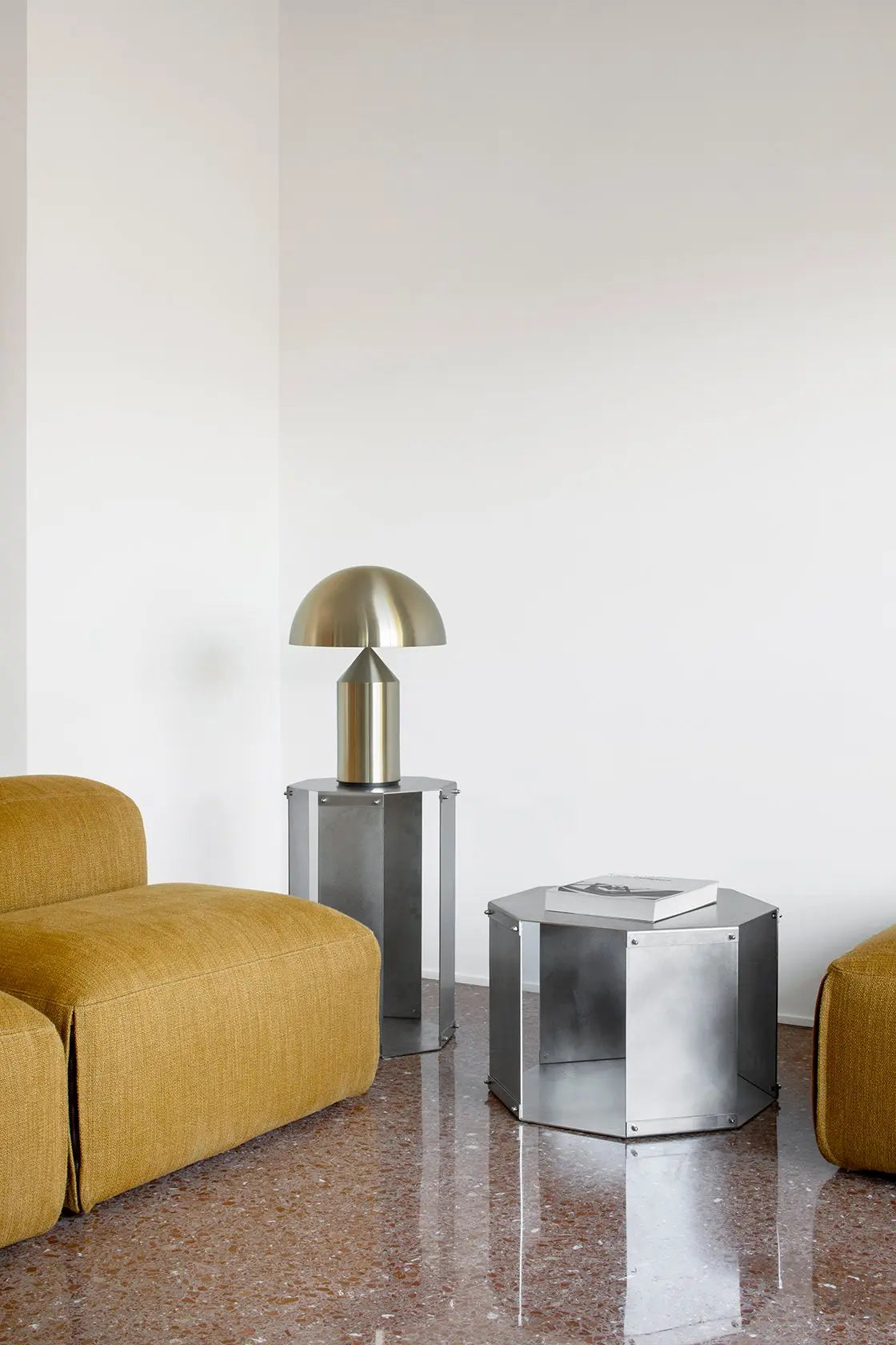 667c366beca1a07b1527c11c_burger-lounge-set-casa-della-tecnica-progetto-maria-adele-savioli-ph_1750169094917.jpg