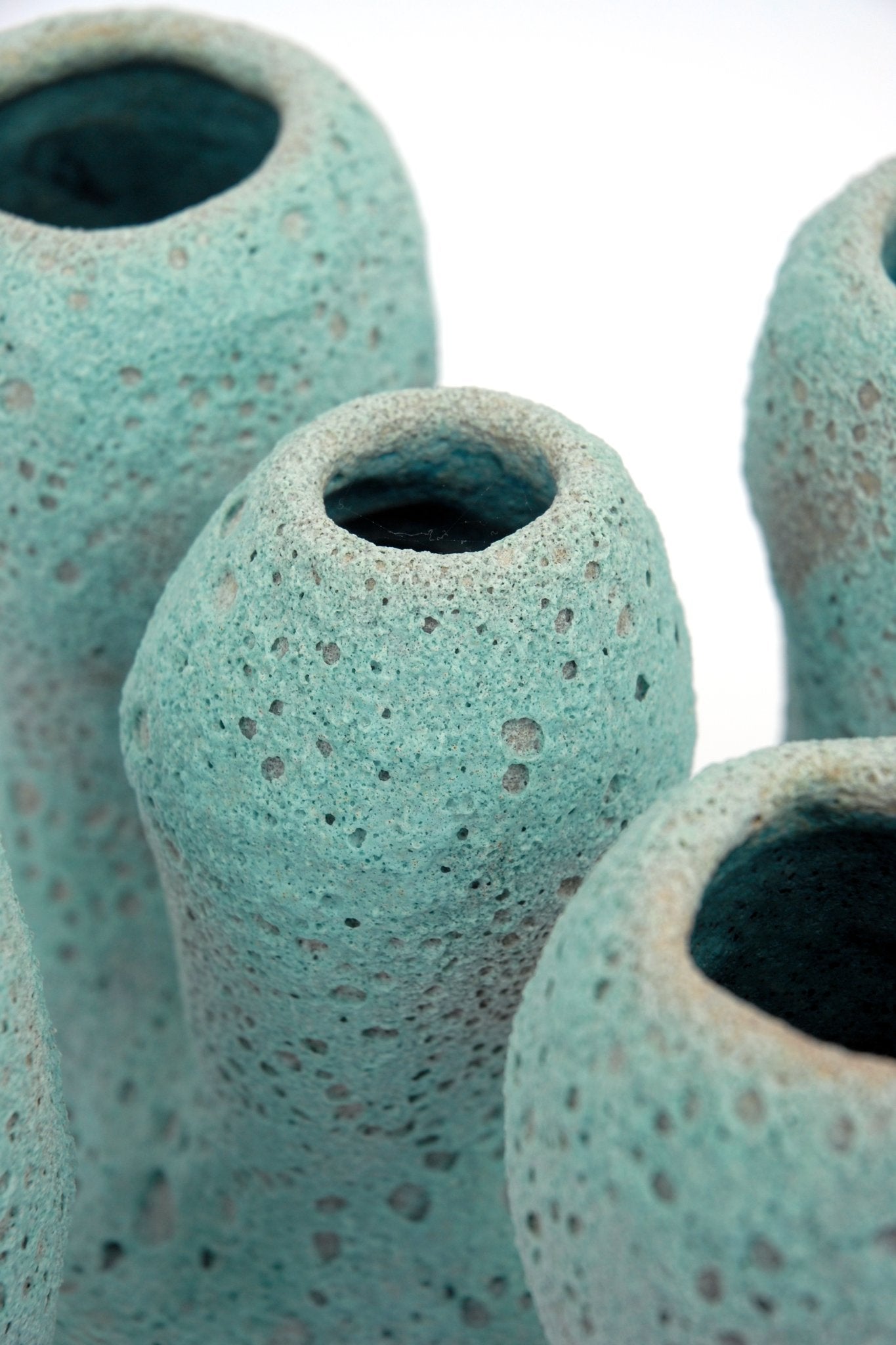 667c366beca1a07b1527c11c_calyx-turquoise-1e_1761301804542.jpg