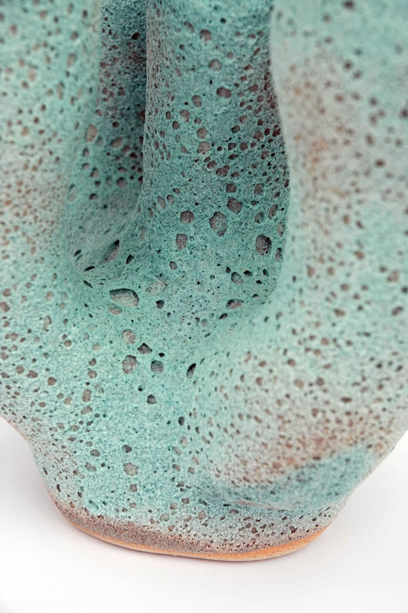 667c366beca1a07b1527c11c_calyx-turquoise-1f_1761301804542.jpg