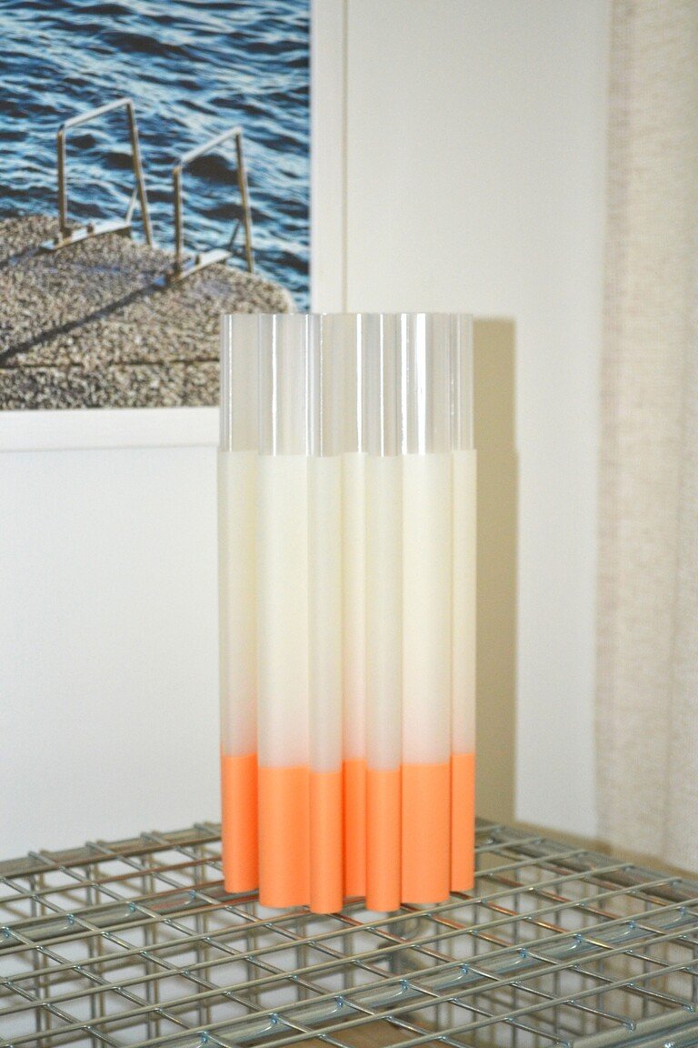 667c366beca1a07b1527c11c_julie-mallet-studio-new-diplo-orange_1753017027187.jpg