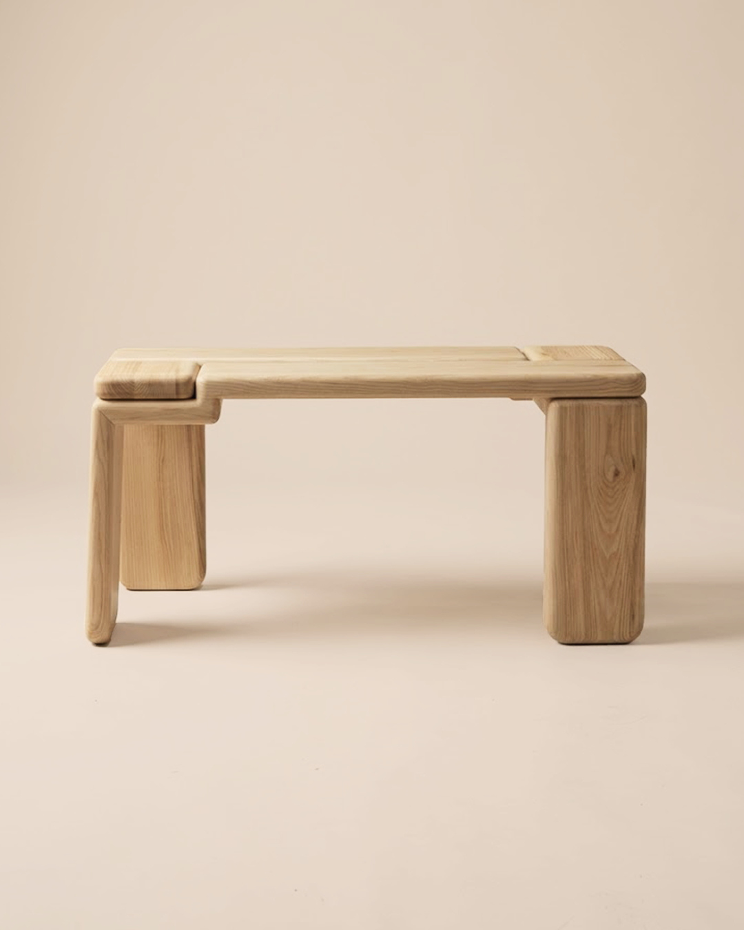 667c366beca1a07b1527c11c_knot-bench-9-_1778064667939.png