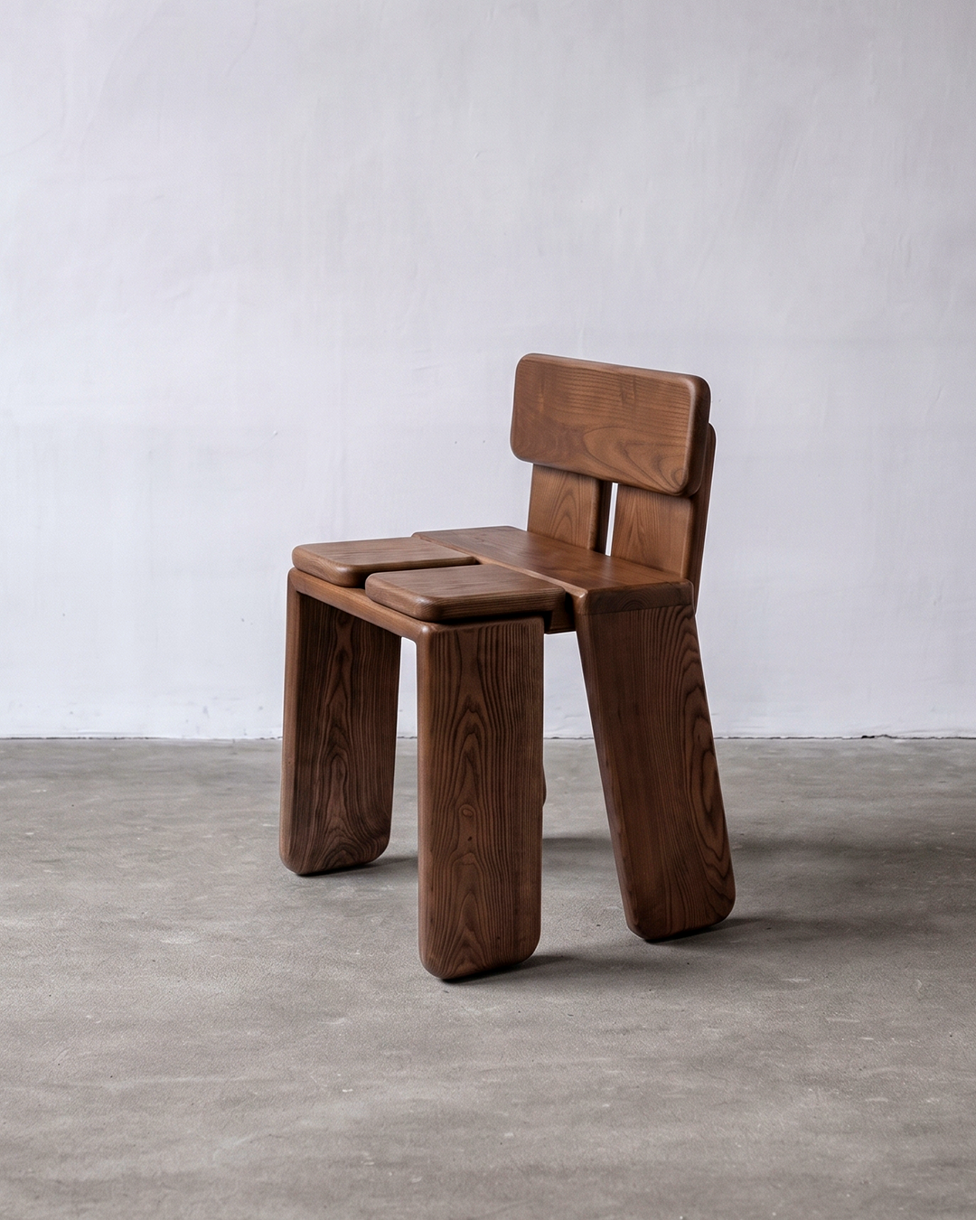 667c366beca1a07b1527c11c_knot-chair-6-_1777915062836.png