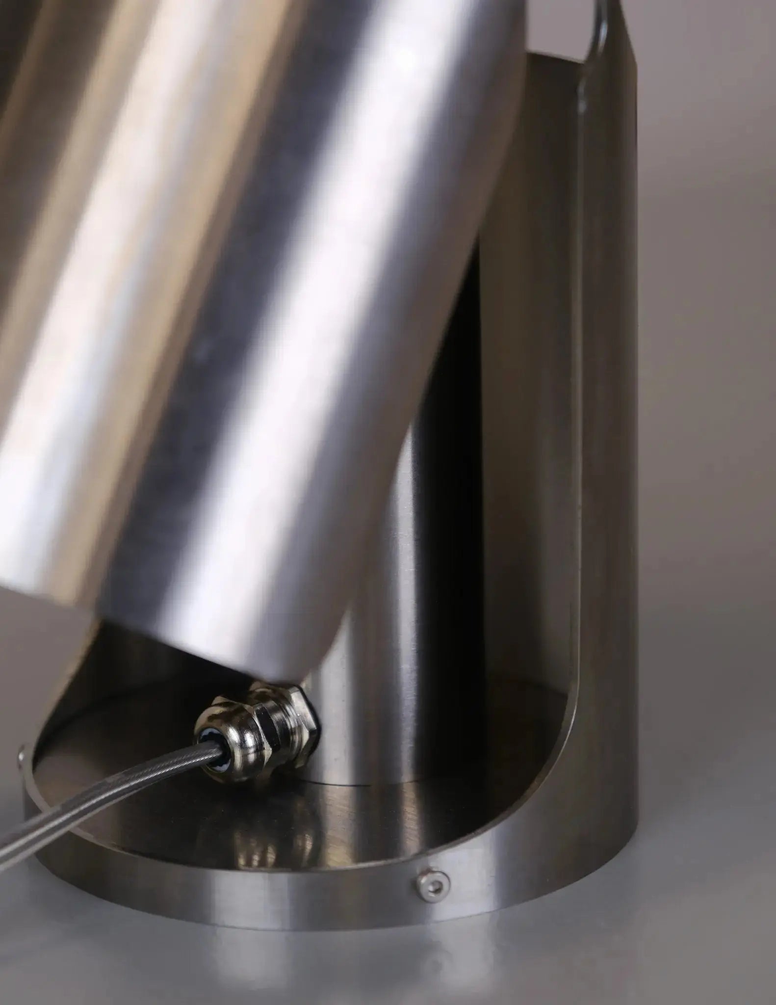 Tubular Table Light - 4