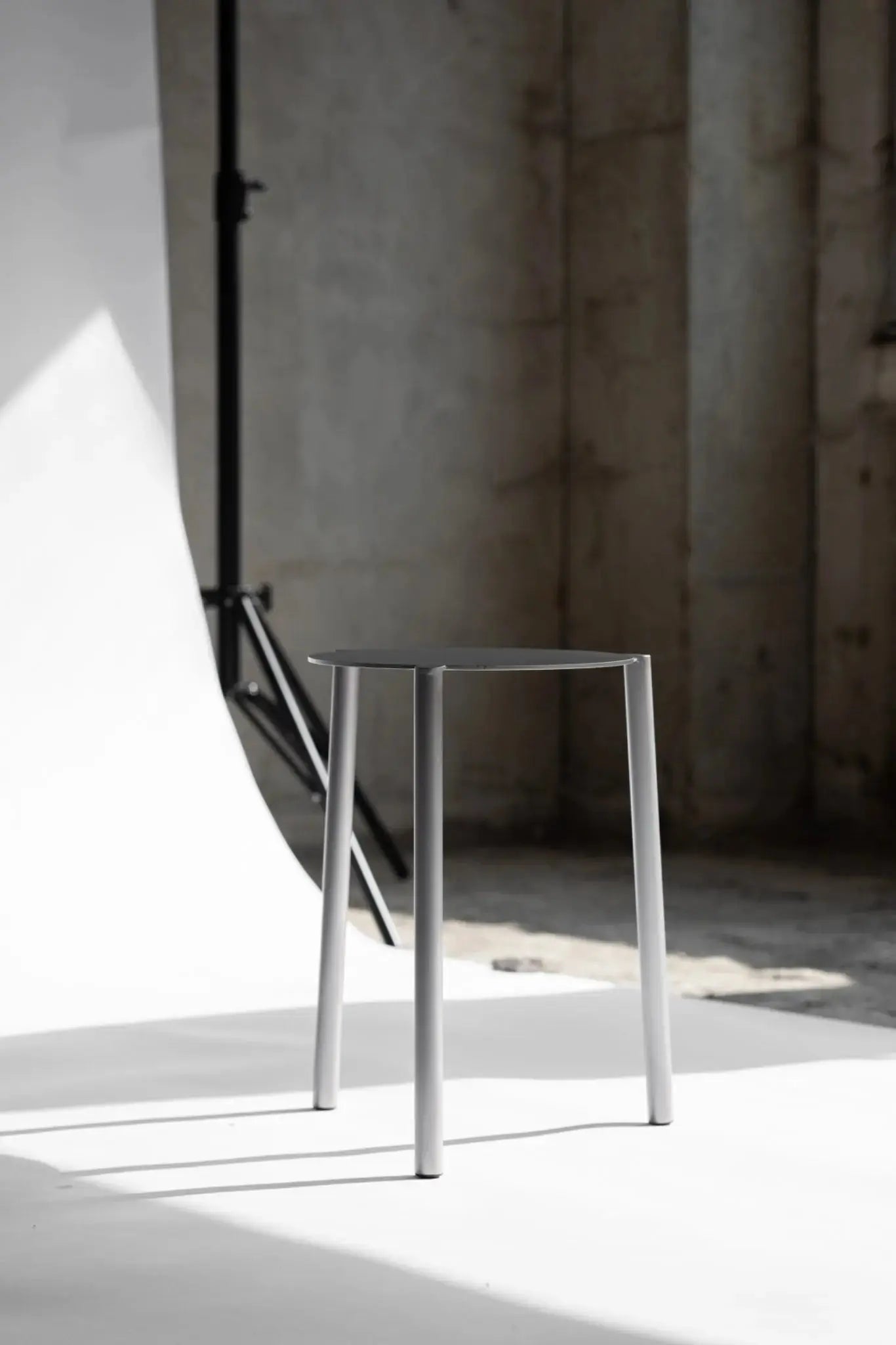 Isla Stool x Paul Delrez - 8